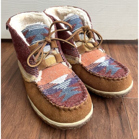 Minnetonka Shoes - MINNETONKA Torrey Suede Western Aztec Lace Up Booties Slippers Moccasins